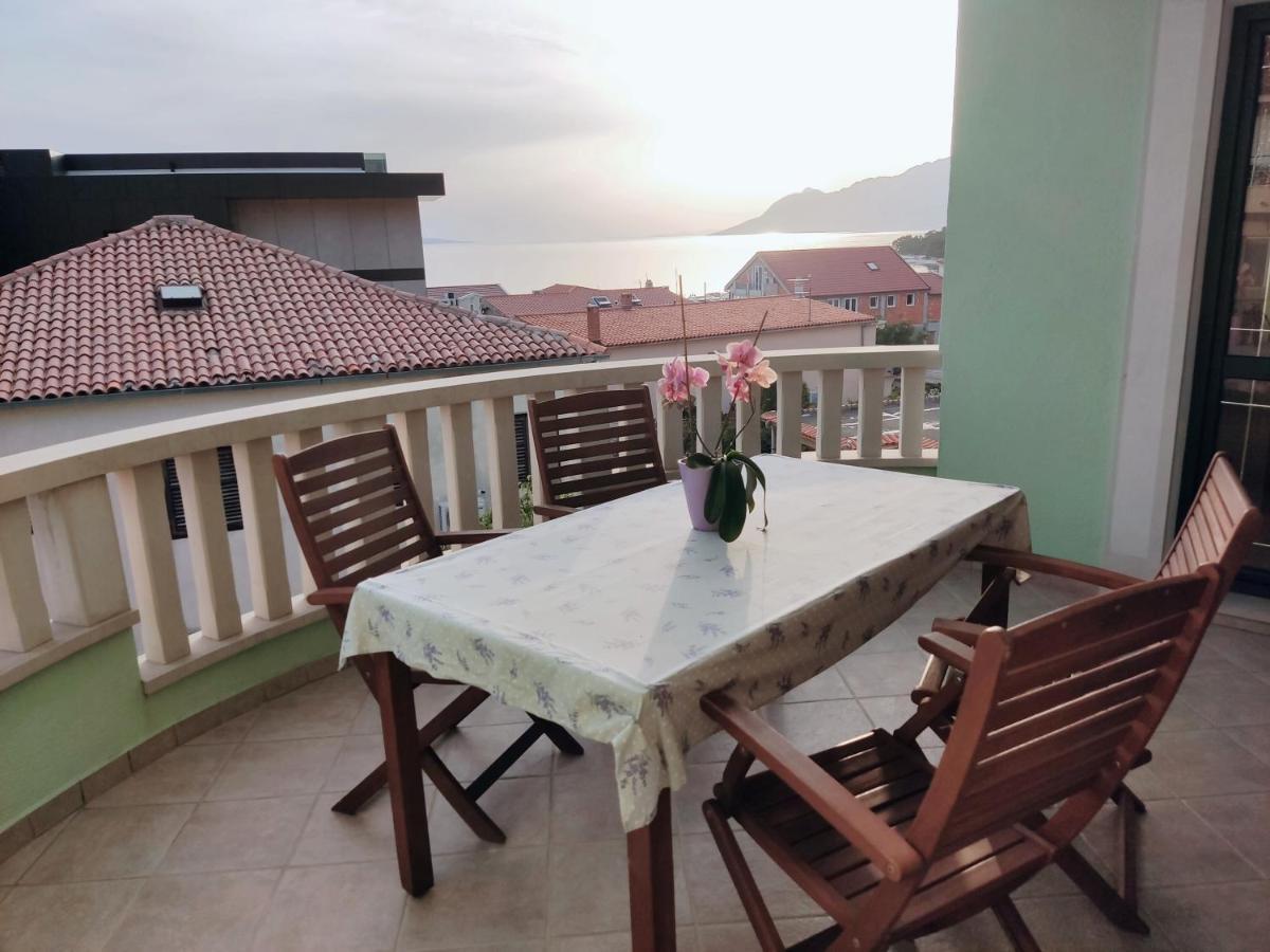 House Topic Baška Voda Buitenkant foto